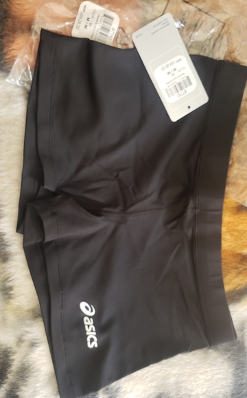 Asic low cut performance spandex shorts - Picture 2 of 2